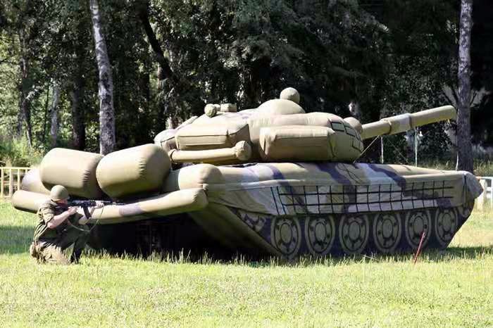 平泉大型充气坦克